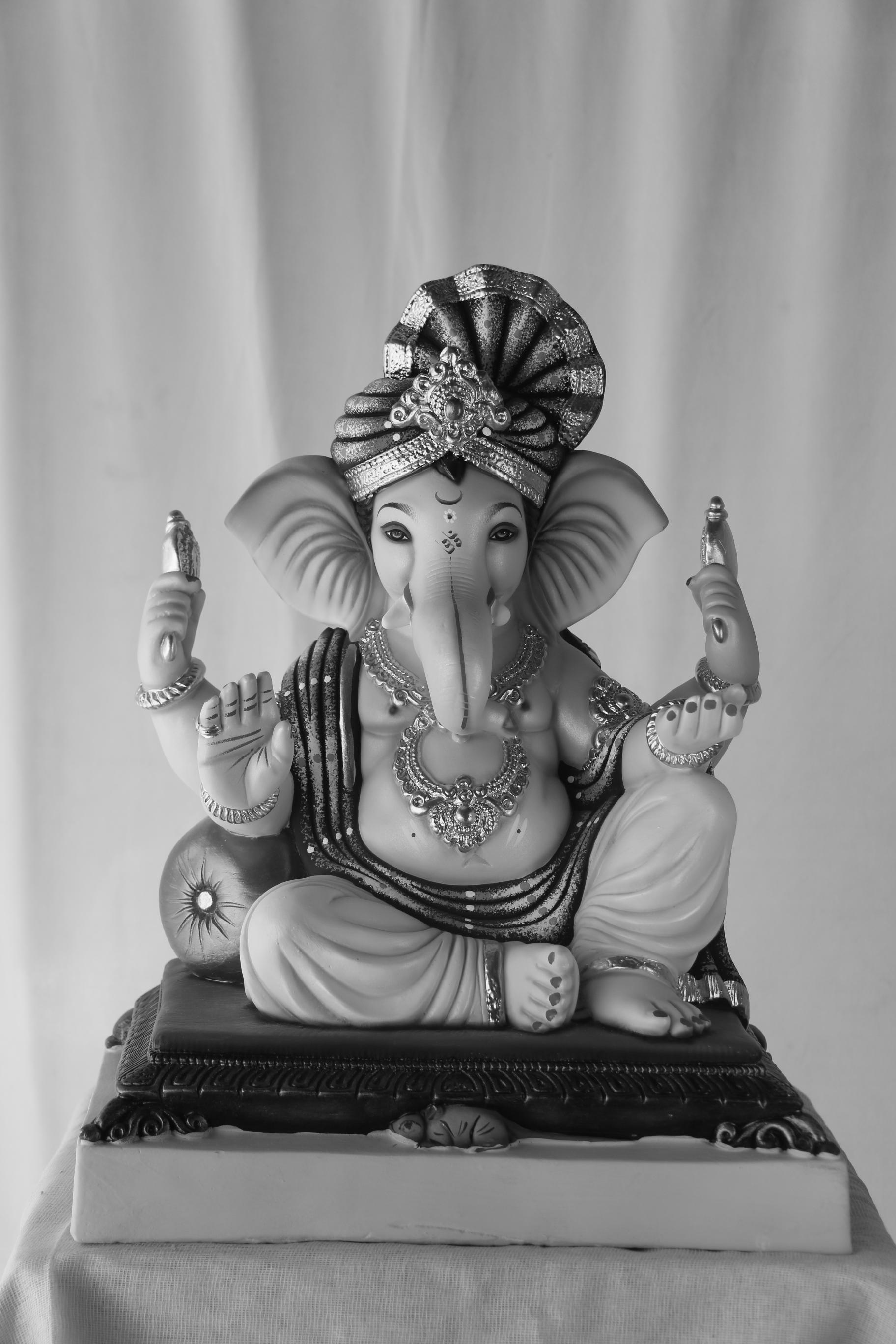 Feta Peshwa Ganpati | POP Ganpati | 18 Inches Height | MSKK-0006-POP-18-FETAP-PSKK-DNOA Feta Peshwa Ganpati | POP Ganpati | 18 Inches Height | MSKK-0006-POP-18-FETAP-PSKK-DNOA