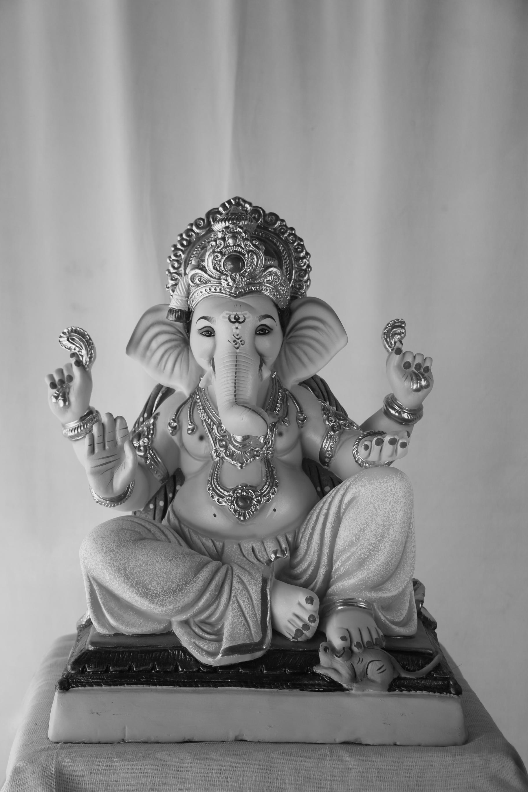 Navin Peshwa Ganpati | POP Ganpati | 18 Inches Height | MSKK-0014-POP-18-NAVIN-PSKK-DNOA Navin Peshwa Ganpati | POP Ganpati | 18 Inches Height | MSKK-0014-POP-18-NAVIN-PSKK-DNOA