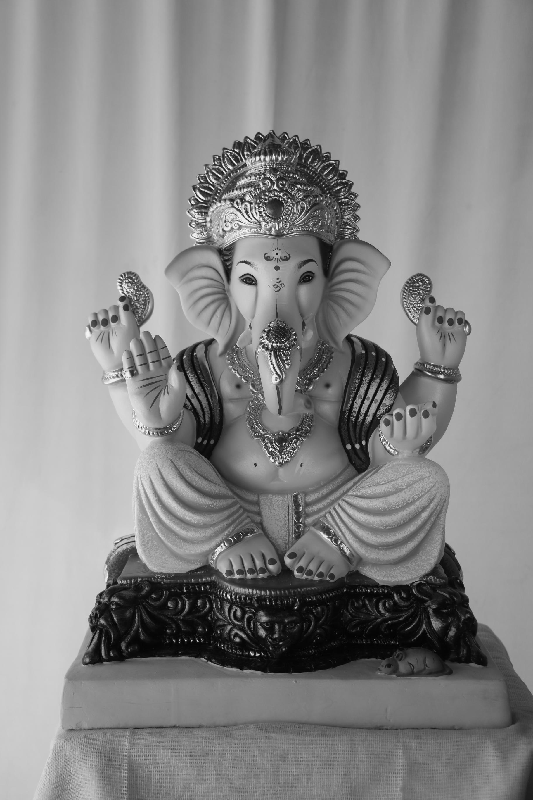 Madhyam Mhaisuri Ganpati | POP Ganpati | 20 Inches Height | MSKK-0034-POP-20-MADHY-PSKK-DNOA Madhyam Mhaisuri Ganpati | POP Ganpati | 20 Inches Height | MSKK-0034-POP-20-MADHY-PSKK-DNOA