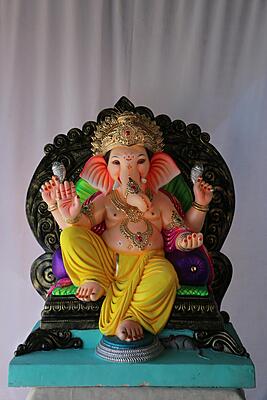 Weling Prabhaval Ganpati | POP Ganpati | 25 Inches Height | MSKK-0051-POP-25-WELIN-PSKK-DNOA Weling Prabhaval Ganpati | POP Ganpati | 25 Inches Height | MSKK-0051-POP-25-WELIN-PSKK-DNOA