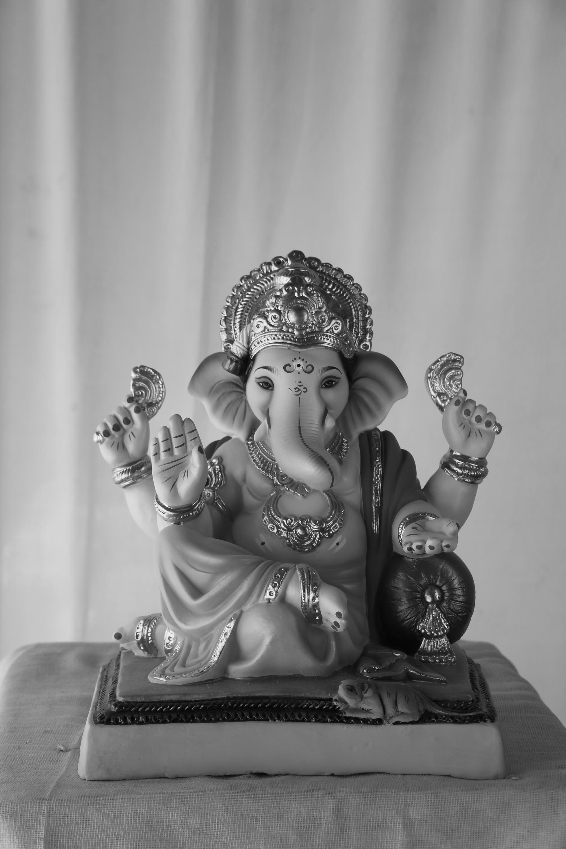 Shivrekar Ganpati | POP Ganpati | 13 Inches Height | MSKK-0052-POP-13-SHIVR-PSKK-DNOA Shivrekar Ganpati | POP Ganpati | 13 Inches Height | MSKK-0052-POP-13-SHIVR-PSKK-DNOA
