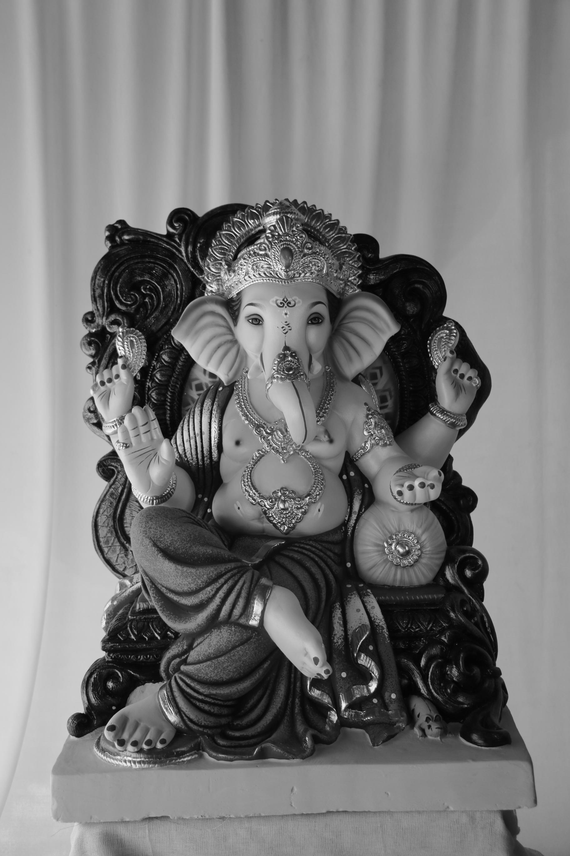 Hatti Aadvi Koch Ganpati | POP Ganpati | 24 Inches Height | MSKK-0061-POP-24-HATTI-PSKK-DNOA Hatti Aadvi Koch Ganpati | POP Ganpati | 24 Inches Height | MSKK-0061-POP-24-HATTI-PSKK-DNOA