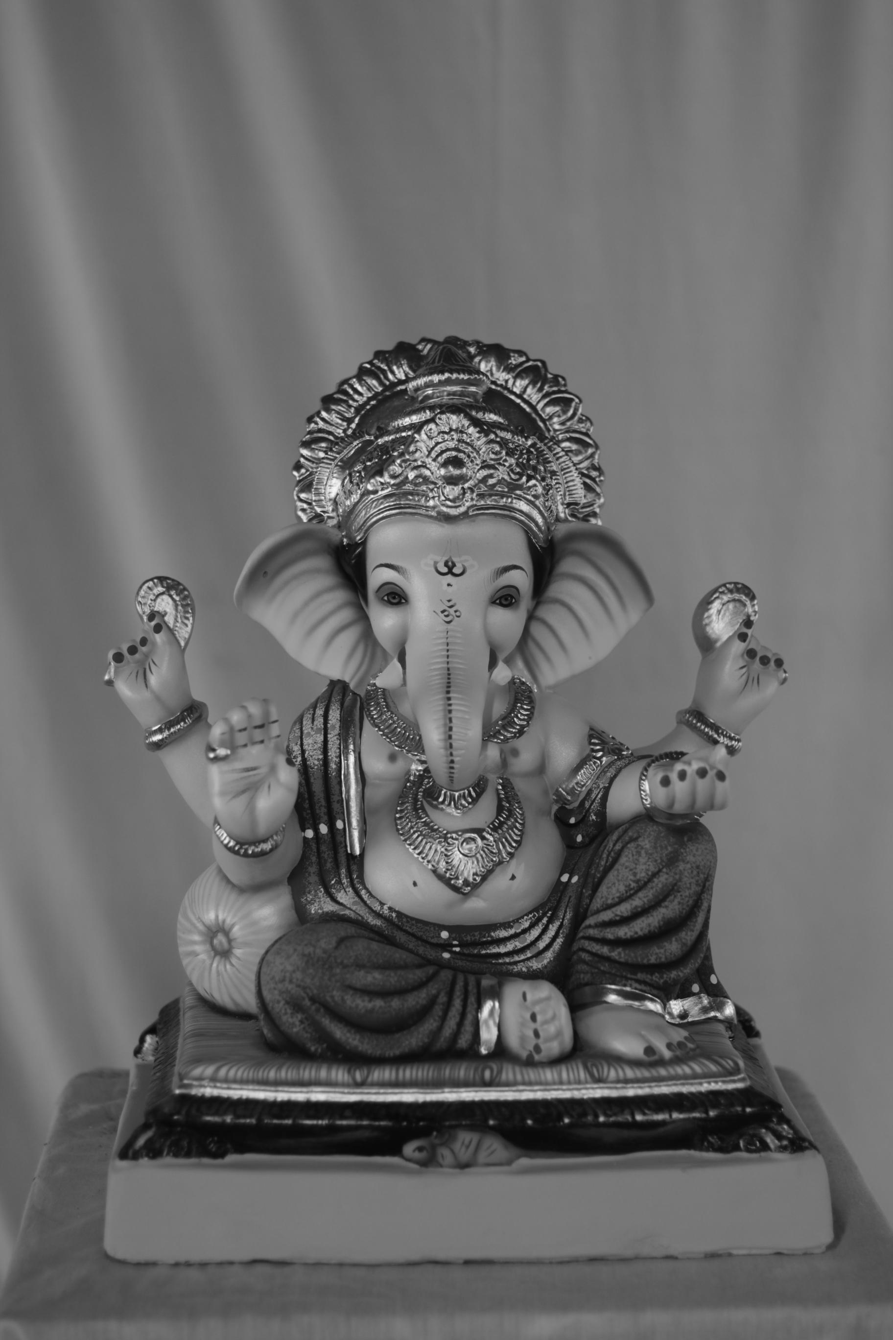 Peshwa Ganpati | Eco Friendly Shadu Mati Ganpati | 16 Inches Height | MSKK-0009-SHA-16-PESHW-PSKK-DNOA-VXX Peshwa Ganpati | Eco Friendly Shadu Mati Ganpati | 16 Inches Height | MSKK-0009-SHA-16-PESHW-PSKK-DNOA-VXX
