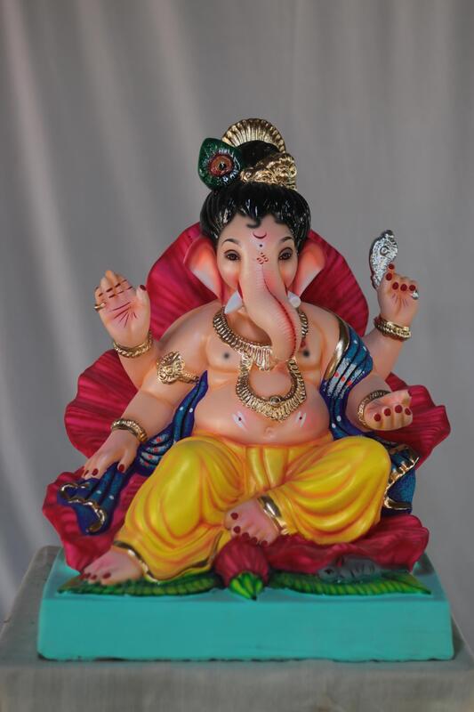 Phulwala Ganpati | Shadu Mati Ganpati | 18 Inches Height | MSKK-0029-SHA-18-PHULW-PSKK-DNOA Phulwala Ganpati | Shadu Mati Ganpati | 18 Inches Height | MSKK-0029-SHA-18-PHULW-PSKK-DNOA