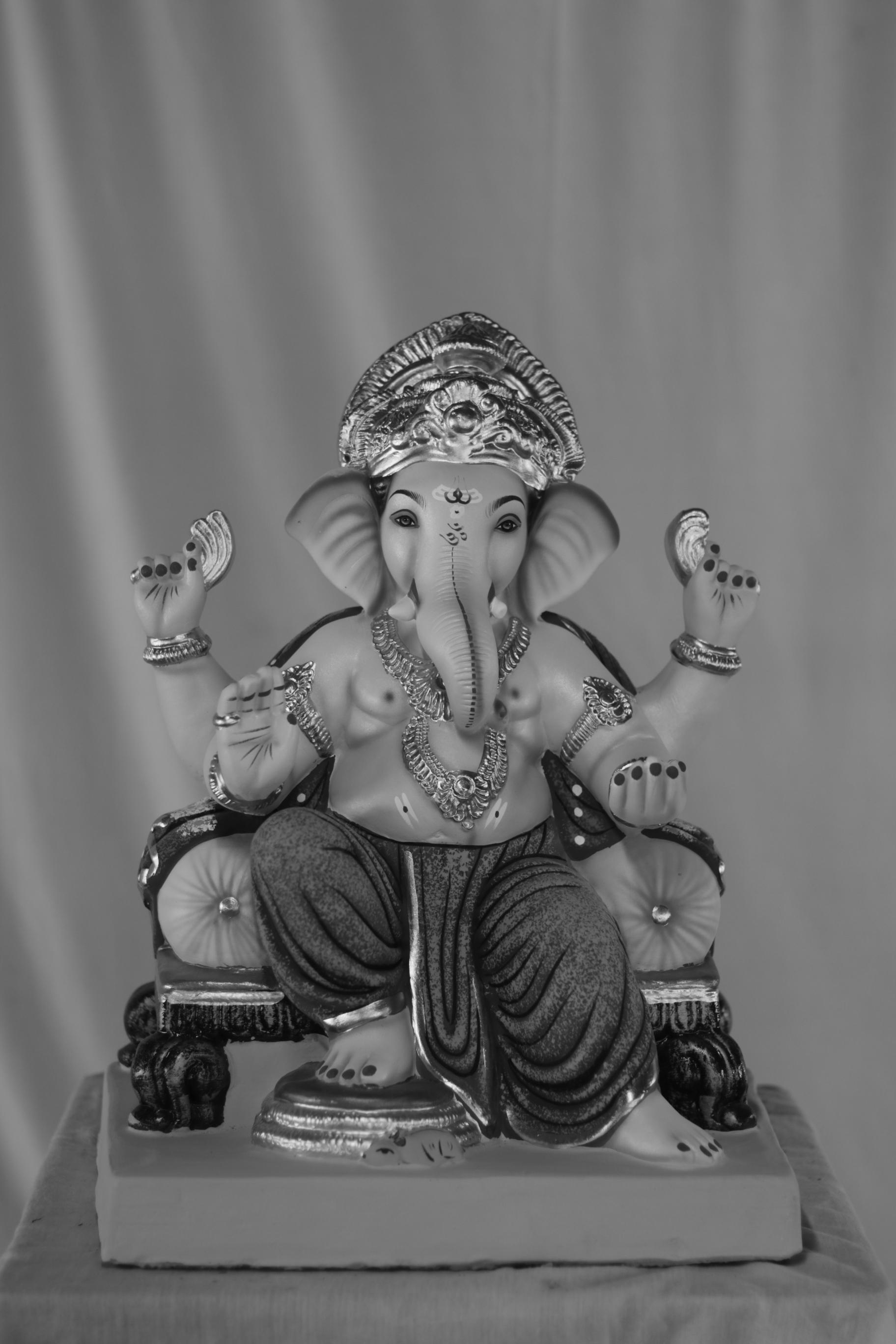 Maharaja Ganpati | Eco Friendly Shadu Mati Ganpati | 17 Inches Height | MSKK-0030-SHA-17-MAHAR-PSKK-DNOA-VXX Maharaja Ganpati | Eco Friendly Shadu Mati Ganpati | 17 Inches Height | MSKK-0030-SHA-17-MAHAR-PSKK-DNOA-VXX