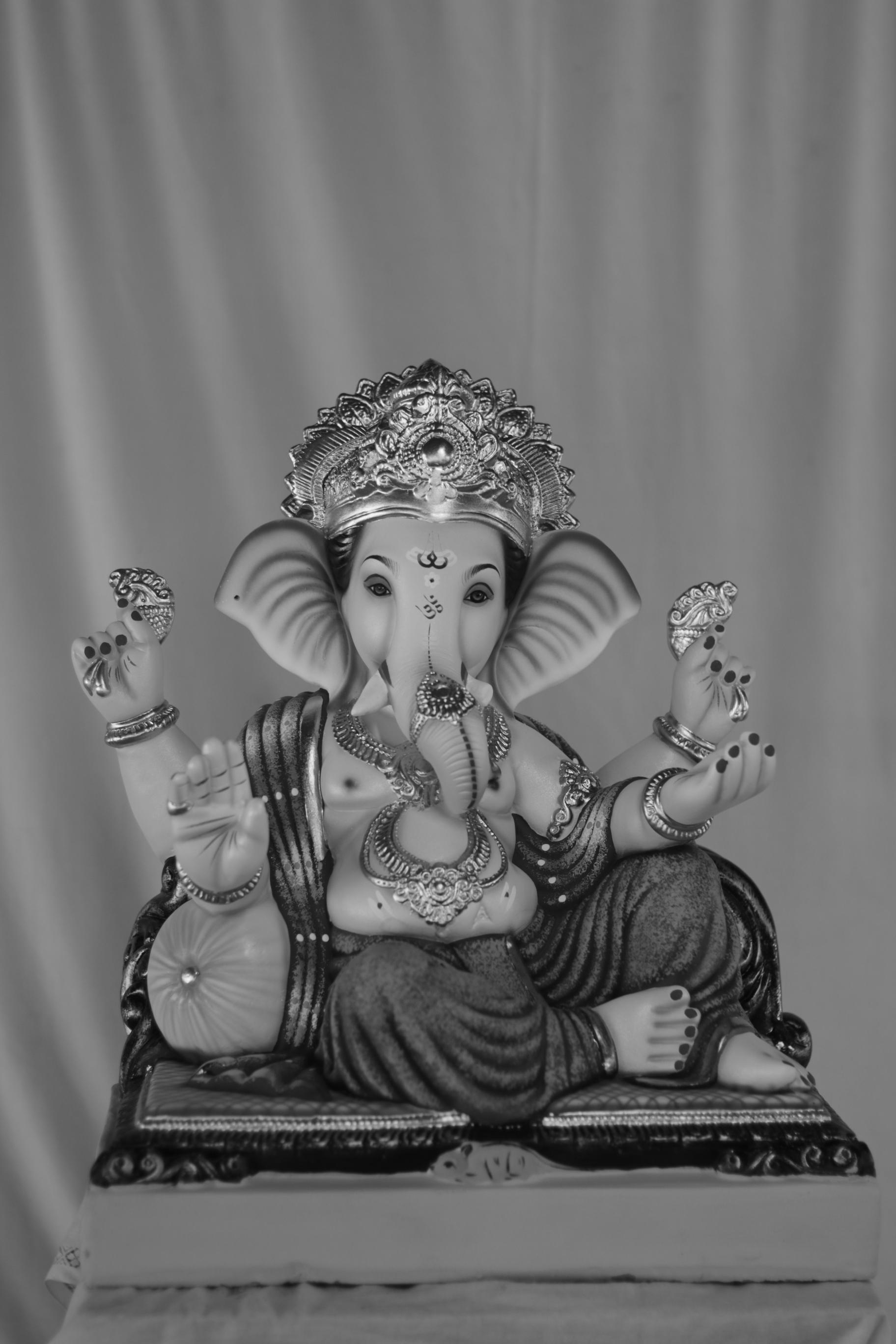 K K Peshwa Ganpati | Eco Friendly Shadu Mati Ganpati | 18 Inches Height | MSKK-0048-SHA-18-KKPES-PSKK-DNOA-VXX K K Peshwa Ganpati | Eco Friendly Shadu Mati Ganpati | 18 Inches Height | MSKK-0048-SHA-18-KKPES-PSKK-DNOA-VXX