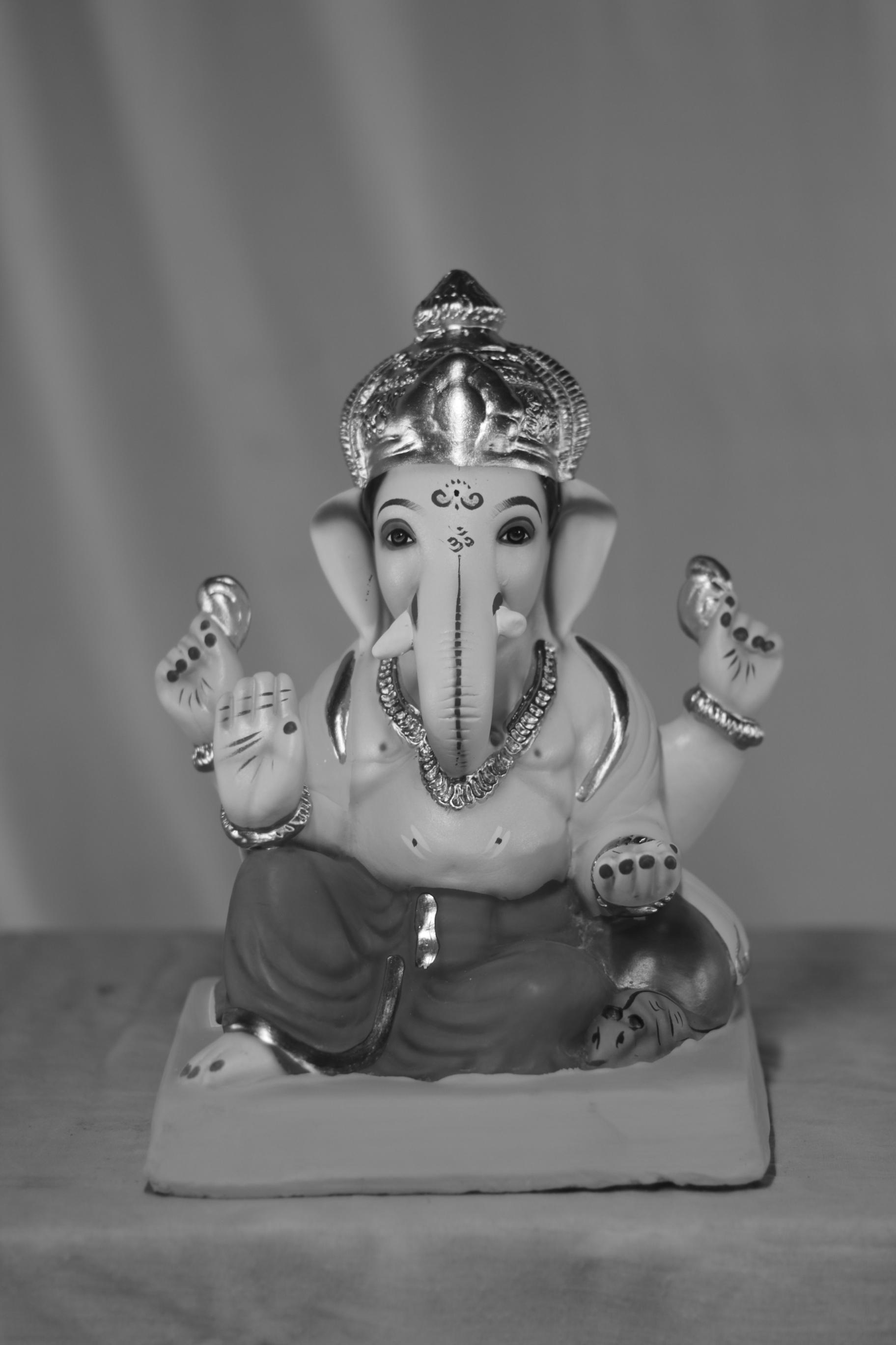 K K Peshwa Ganpati | Eco Friendly Shadu Mati Ganpati | 11 Inches Height | MSKK-0064-SHA-11-KKPES-PSKK-DNOA-VXX K K Peshwa Ganpati | Eco Friendly Shadu Mati Ganpati | 11 Inches Height | MSKK-0064-SHA-11-KKPES-PSKK-DNOA-VXX